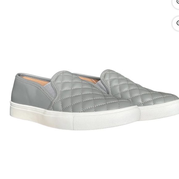 Steve Madden vegan leather quilted geometric slip ons size 9 - Picture 1 of 9